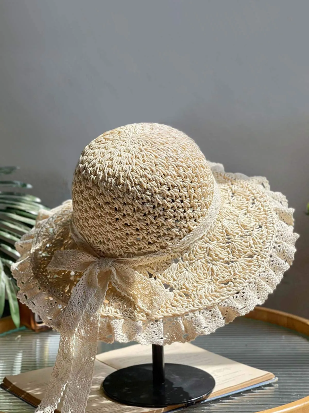 Beige Hand-made Lace Bow Sun Hat