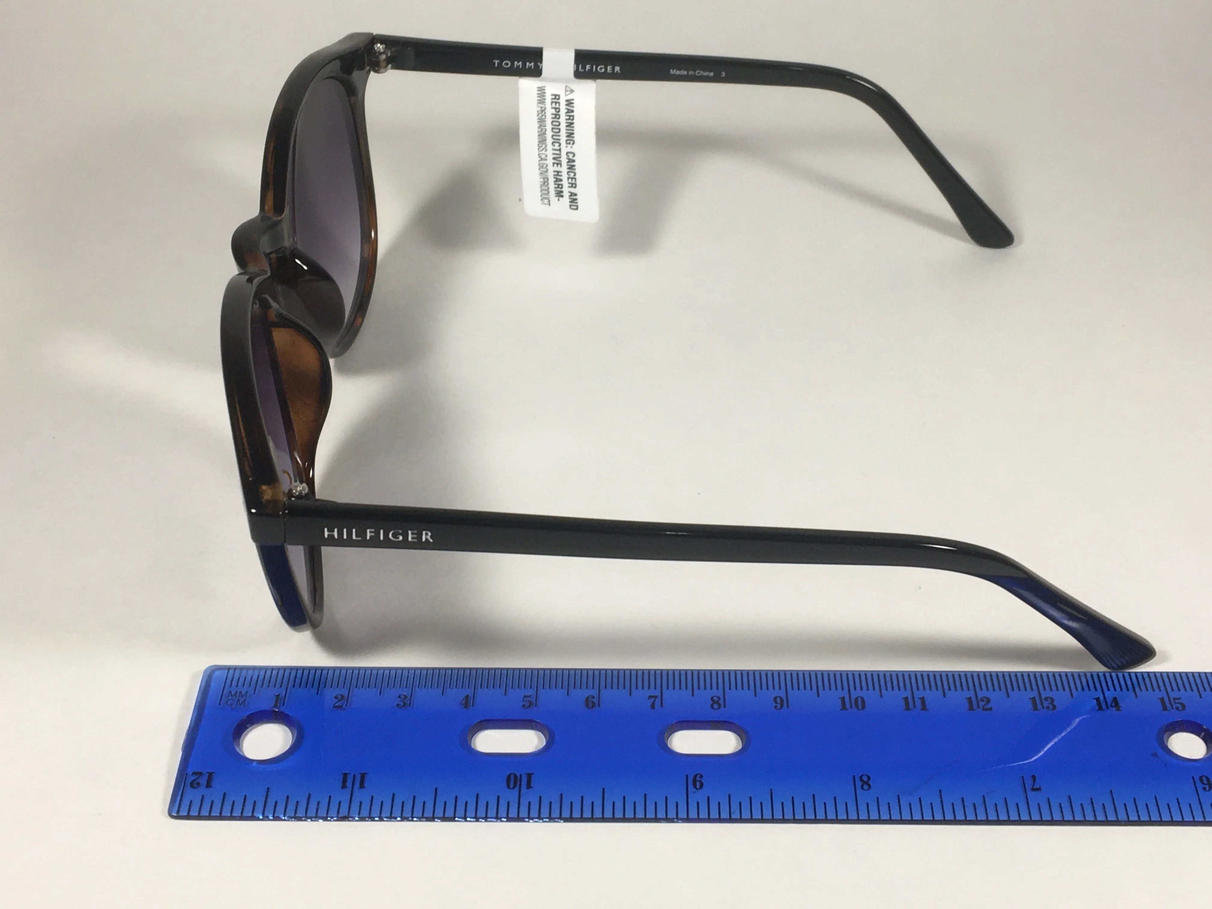 Tommy Hilfiger Dream WP OL453 Round Keyhole Sunglasses Black Tortoise Frame Gray Gradient Lens