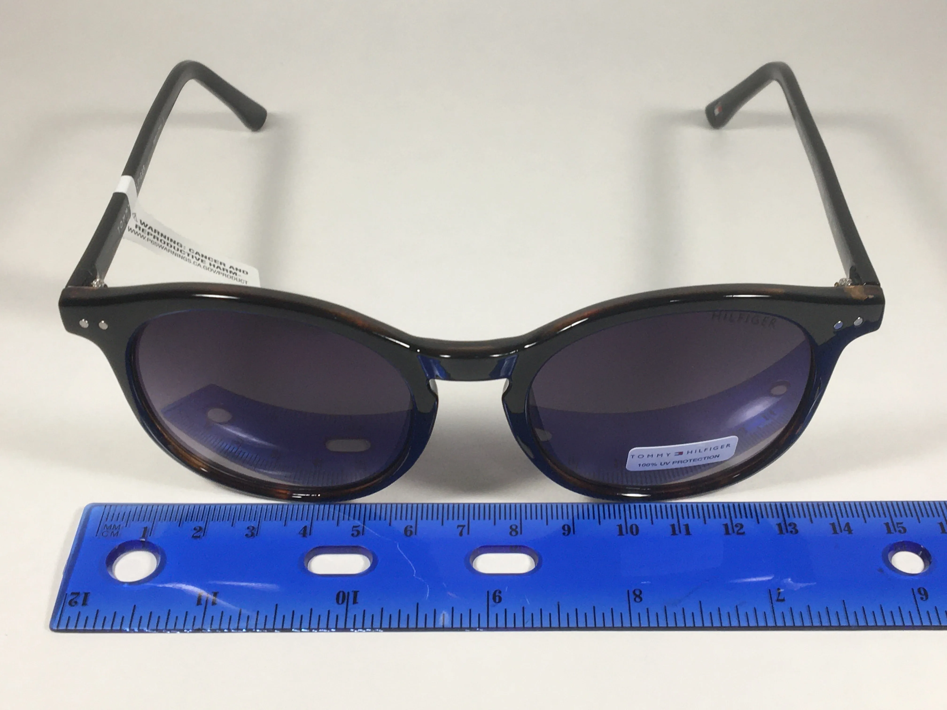 Tommy Hilfiger Dream WP OL453 Round Keyhole Sunglasses Black Tortoise Frame Gray Gradient Lens